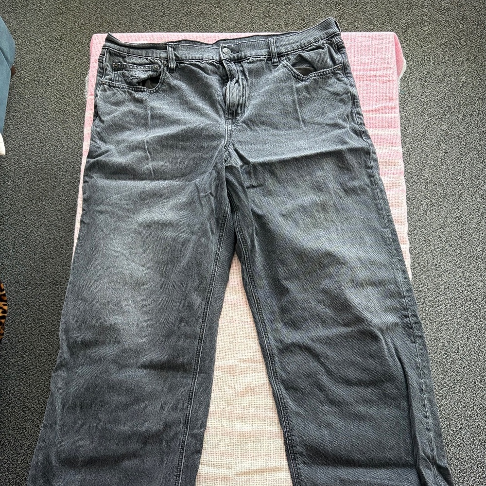 Black Wash High Rise American Eagle Jeans